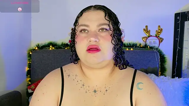 lunitaa0 online show from January 6, 2026, 5:11 am