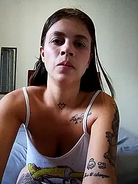 Snapshot of Ma_Santos chatting on April 21, 2026, 8:23 pm Ma Santos online show from April 21, 2026, 8:23 pm