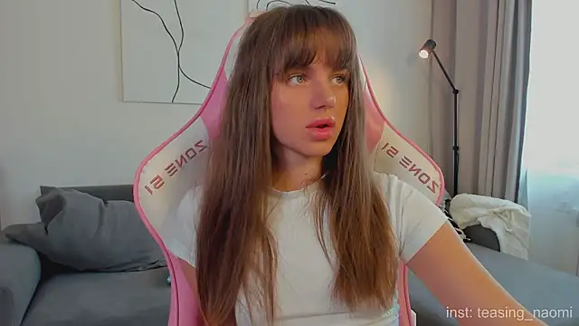 Snapshot of aesthetics__tease chatting on March 10, 2026, 4:17 am aesthetics tease online show from March 10, 2026, 4:17 am