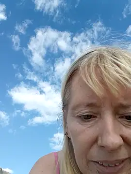 Ladykiss833 online show from October 2, 2025, 2:24 pm