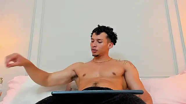 Dominick star online show from January 12, 2025, 9:08 am