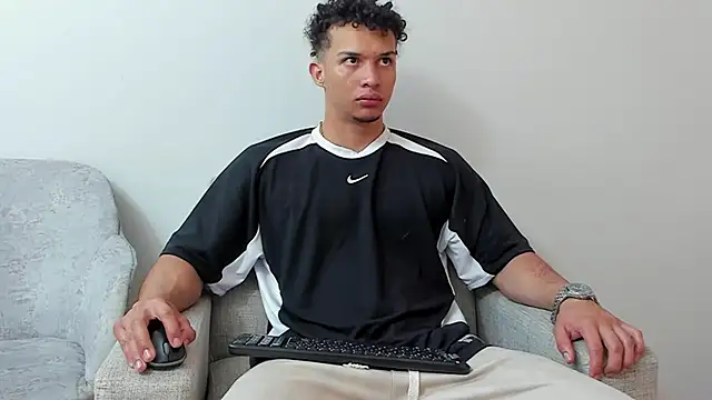 Dominick star online show from February 17, 2025, 3:36 am