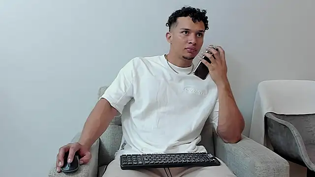 Dominick star online show from February 26, 2025, 3:21 am