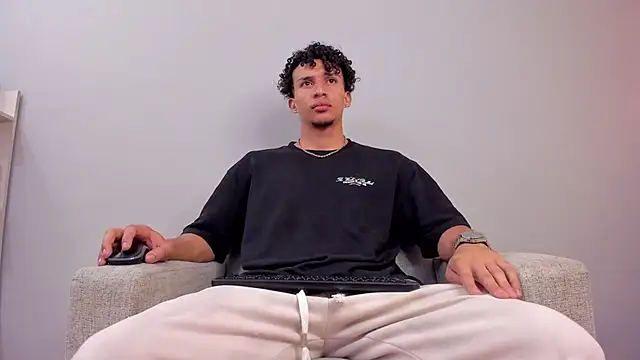 Dominick star online show from September 9, 2025, 3:50 am