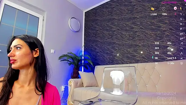 Snapshot of moona_ray chatting on December 21, 2024, 10:19 pm moona ray online show from December 21, 2024, 10:19 pm