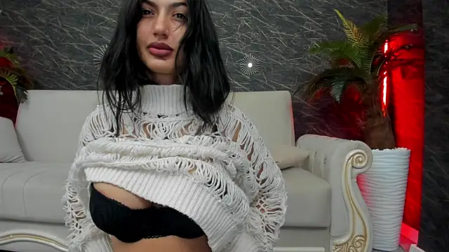 Snapshot of moona_ray chatting on December 5, 2025, 8:49 pm moona ray online show from December 5, 2025, 8:49 pm