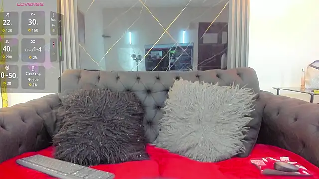 VickyJohnson1 online show from March 12, 2026, 8:26 pm