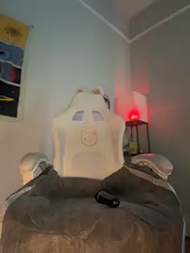 loveluna8 online show from March 20, 2026, 5:29 pm