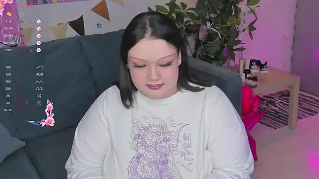 LilyBelll online show from September 11, 2025, 5:24 pm