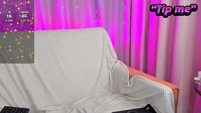 Lesi Moonie01 online show from February 10, 2025, 2:37 pm