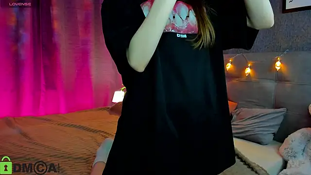 Lesi Moonie01 online show from December 21, 2025, 9:27 am