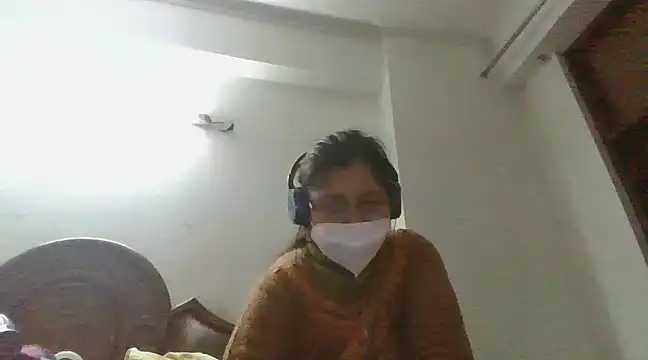 cutiecatty21 online show from December 25, 2024, 2:13 pm