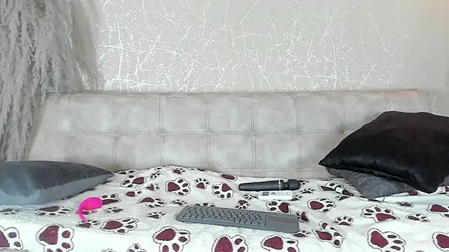 EmmaRossem online show from December 19, 2024, 10:53 pm