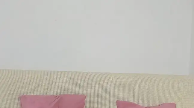 Snapshot of Sweet-Sophiee chatting on December 7, 2024, 3:19 pm Sweet-Sophiee online show from December 7, 2024, 3:19 pm