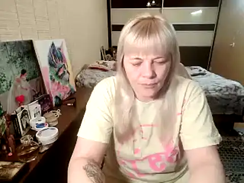 Snapshot of Lia_Laguna77 chatting on May 10, 2026, 10:31 am Lia Laguna77 online show from May 10, 2026, 10:31 am