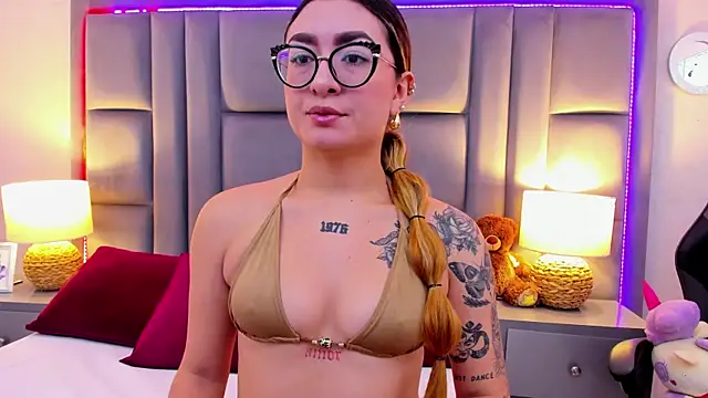 Snapshot of AmbarSantany chatting on September 9, 2025, 1:10 pm AmbarSantany online show from September 9, 2025, 1:10 pm