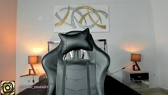 Snapshot of kimberlyycox chatting on December 23, 2024, 10:33 pm kimberlyycox online show from December 23, 2024, 10:33 pm