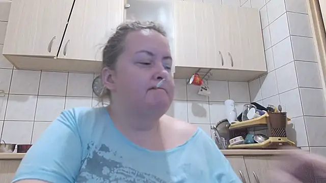 Snapshot of melissaBlessing chatting on January 15, 2025, 7:37 am melissaBlessing online show from January 15, 2025, 7:37 am