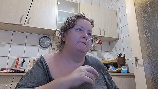 Snapshot of melissaBlessing chatting on October 11, 2025, 2:11 am melissaBlessing online show from October 11, 2025, 2:11 am