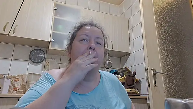 Snapshot of melissaBlessing chatting on April 21, 2026, 10:12 pm melissaBlessing online show from April 21, 2026, 10:12 pm