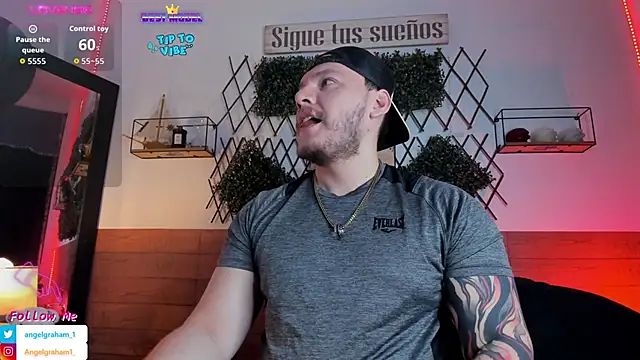 Angelgraham 1 online show from December 17, 2025, 5:08 pm