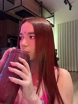 Snapshot of carolynnetrujillo chatting on November 9, 2025, 4:22 am carolynnetrujillo online show from November 9, 2025, 4:22 am