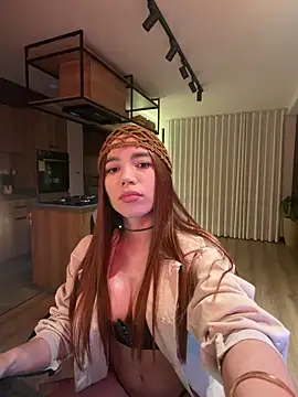 carolynnetrujillo online show from March 23, 2026, 4:05 am