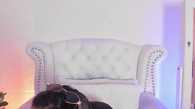 GabyPetit online show from April 8, 2026, 7:47 pm