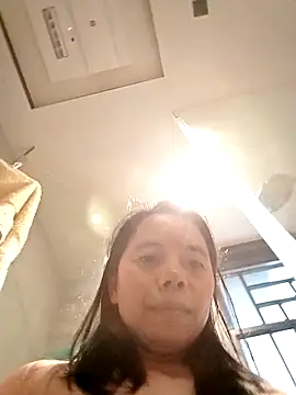 Snapshot of doggiepossession chatting on September 19, 2025, 6:59 am doggiepossession online show from September 19, 2025, 6:59 am