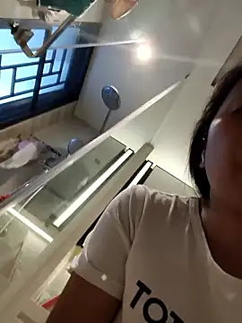 Snapshot of doggiepossession chatting on November 18, 2025, 7:13 am doggiepossession online show from November 18, 2025, 7:13 am