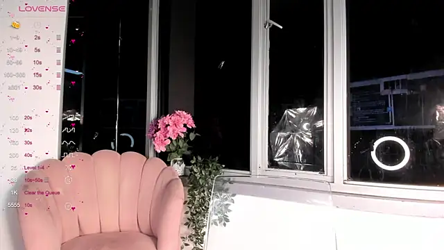 Snapshot of Megan_Lim chatting on December 27, 2024, 10:23 am Megan Lim online show from December 27, 2024, 10:23 am