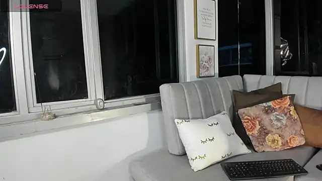 Snapshot of Megan_Lim chatting on March 11, 2025, 10:29 am Megan Lim online show from March 11, 2025, 10:29 am