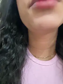 Elamesmamorena online show from April 15, 2026, 10:22 am