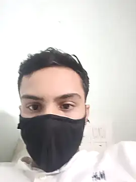 Snapshot of Mr_joh chatting on November 27, 2025, 4:31 pm Mr joh online show from November 27, 2025, 4:31 pm