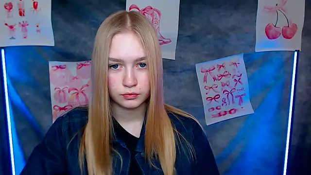 MademoiselleCl online show from February 20, 2026, 1:33 pm