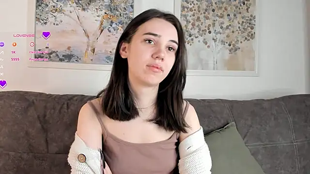 GillianDowdey online show from January 31, 2025, 1:43 am