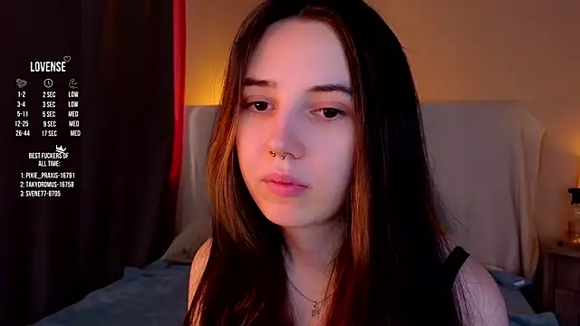 GillianDowdey online show from September 24, 2025, 2:37 am