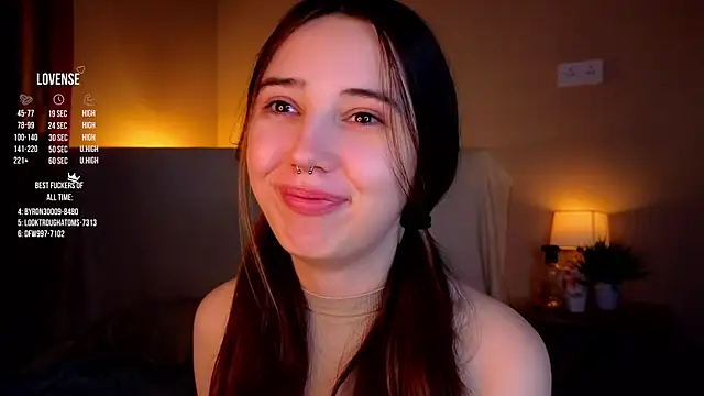 GillianDowdey online show from September 25, 2025, 3:21 am