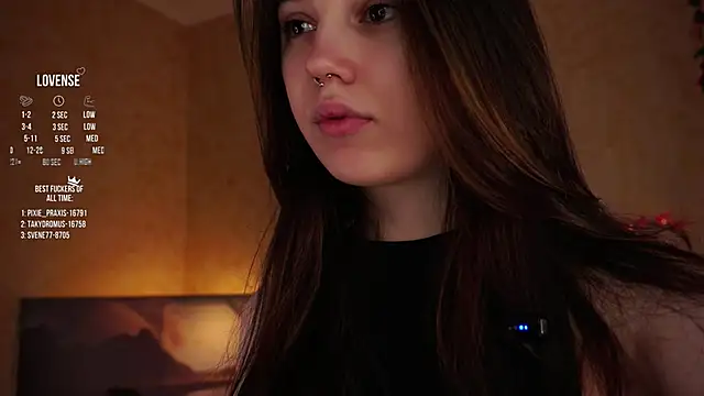 GillianDowdey online show from November 16, 2025, 3:12 am