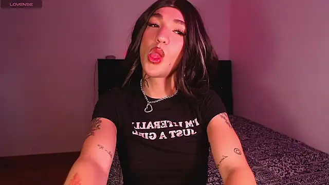 Snapshot of zarablare_ chatting on January 16, 2025, 1:27 am zarablare online show from January 16, 2025, 1:27 am