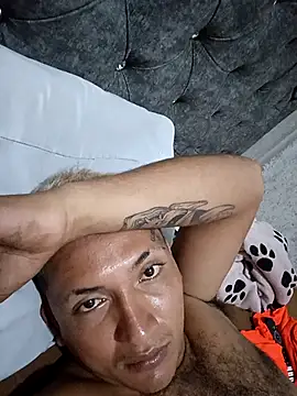 Snapshot of BingedHearts chatting on February 20, 2026, 1:02 am BingedHearts online show from February 20, 2026, 1:02 am