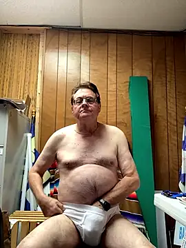 Snapshot of Tonybaloney1972 chatting on December 7, 2024, 9:44 pm Tonybaloney1972 online show from December 7, 2024, 9:44 pm