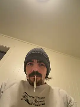 wolfwhite95 online show from March 17, 2026, 10:57 pm