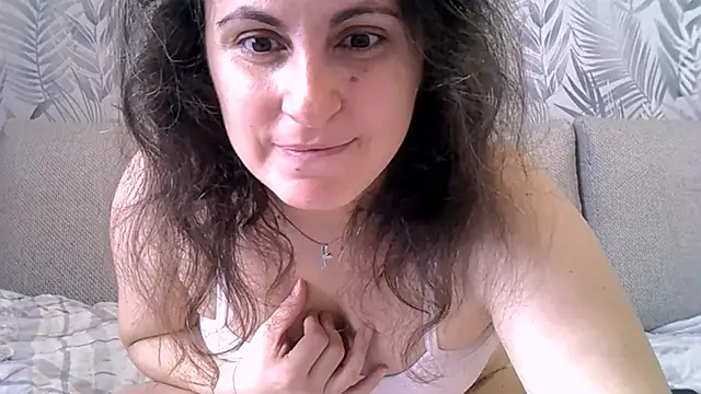 Snapshot of ShelaDiass chatting on November 13, 2025, 5:50 am ShelaDiass online show from November 13, 2025, 5:50 am