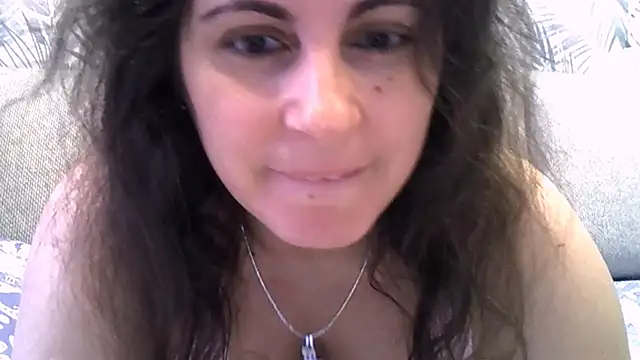 Snapshot of ShelaDiass chatting on November 23, 2025, 5:07 am ShelaDiass online show from November 23, 2025, 5:07 am