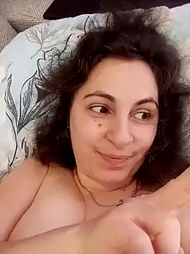 ShelaDiass online show from March 7, 2026, 5:48 am