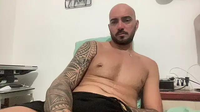 alessandromori91 online show from September 13, 2025, 7:24 pm