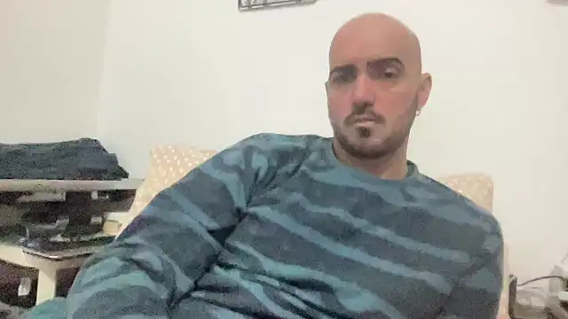 alessandromori91 online show from January 10, 2026, 8:32 pm