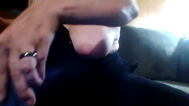 Snapshot of Big-Tits-McGee chatting on August 8, 2026, 4:36 am Big-Tits-McGee online show from August 8, 2026, 4:36 am