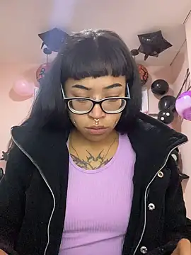 Violetta Suky online show from October 28, 2025, 12:52 pm